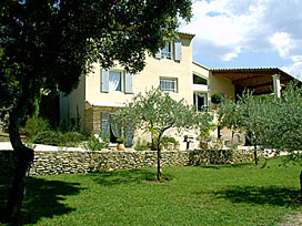 self catering studios Luberon